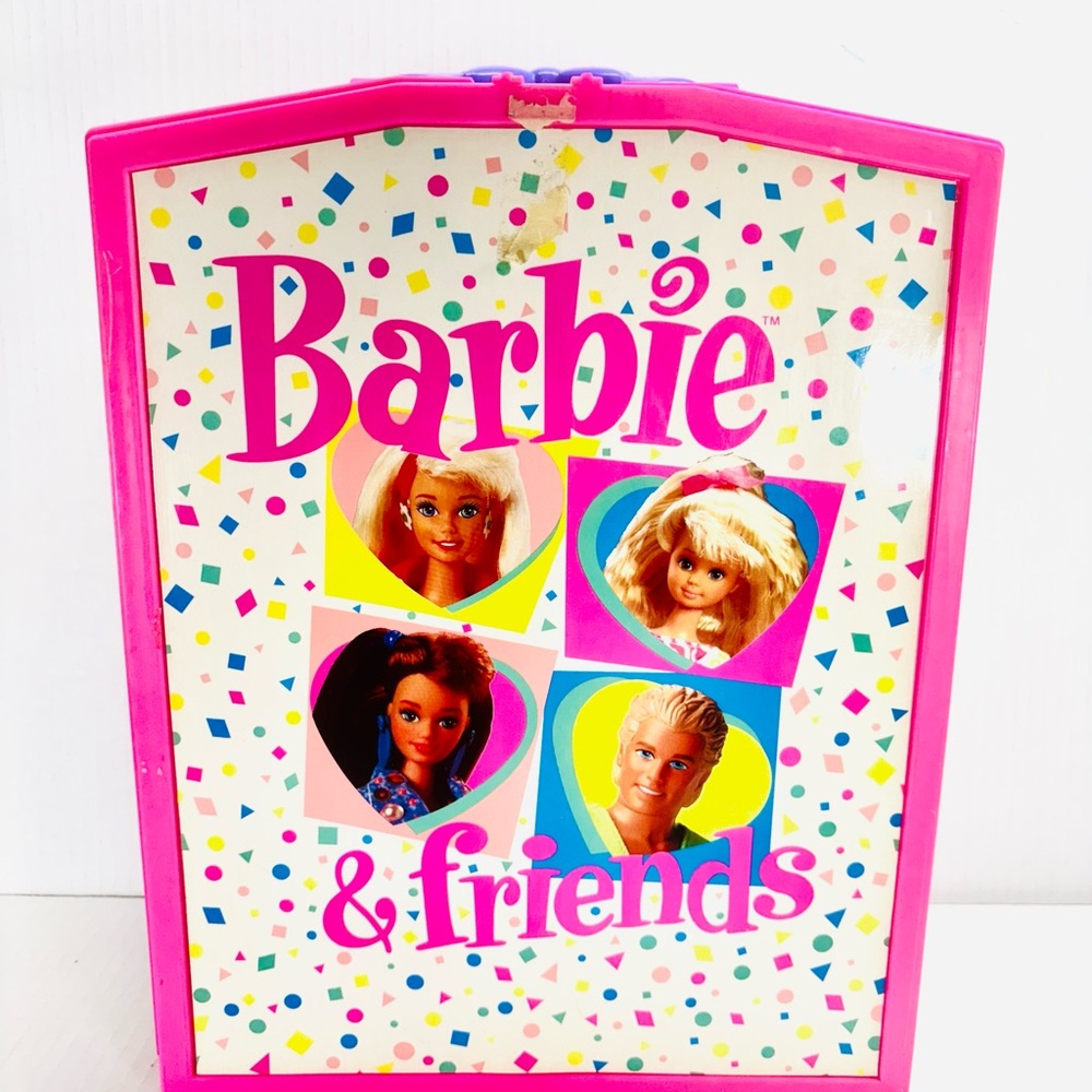 Large Mixed Vintage LOT of 90’s Barbie Dolls, Case, Clothes & Shoes 208 Pcs - Picture 3 of 16